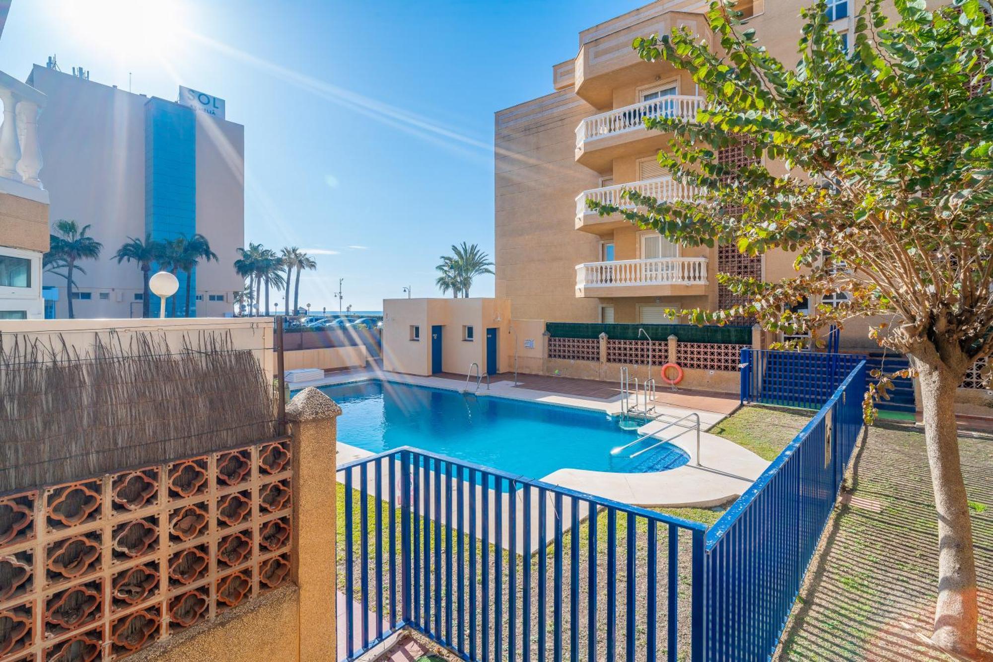 Casa Playa Guadalmar, Beautiful Apartment In Front Of The Sea, Wifi, Ac, Smart Tv, Private Parking مالقة المظهر الخارجي الصورة